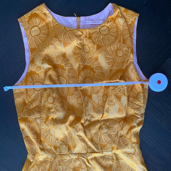 The Vampire's Wife dress - Picture 4 of 6